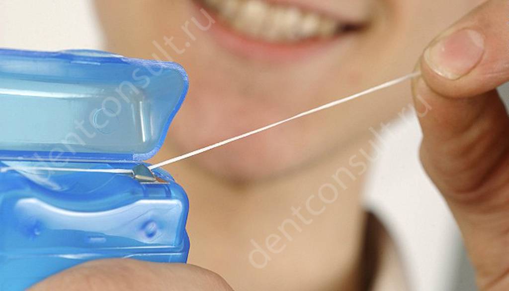 Как часто можно пользоваться зубной нитью