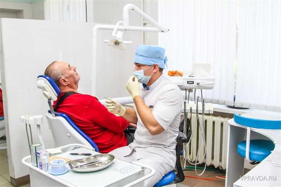 Протезирование зубов инвалиду 1 группы. Льготное зубопротезирование. Стоматология и зубопротезирование. Стоматология пенсионеры.
