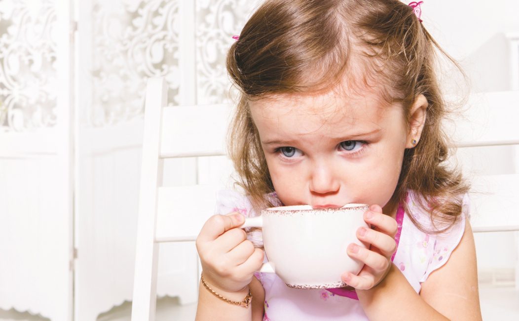 Лечение ацетона у детей с помощью сладкого чая
