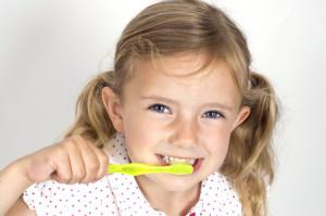 Как лечить пульпит молочных зубов у ребенка, возможно ли лечение в одно посещение стоматолога?