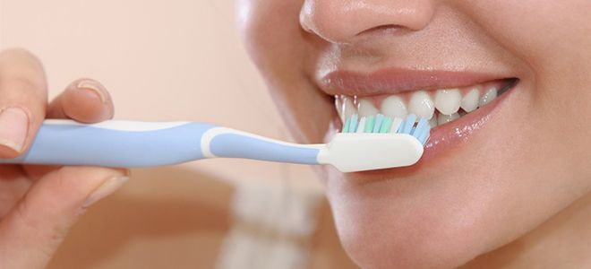 как чистить зубы содой
